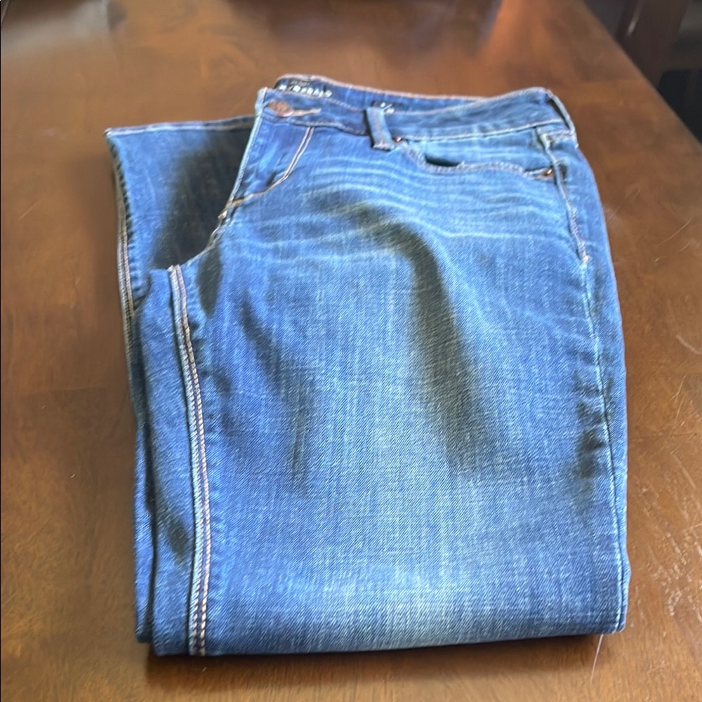 Lucky Classic Blue Denim Jeans, size 6.